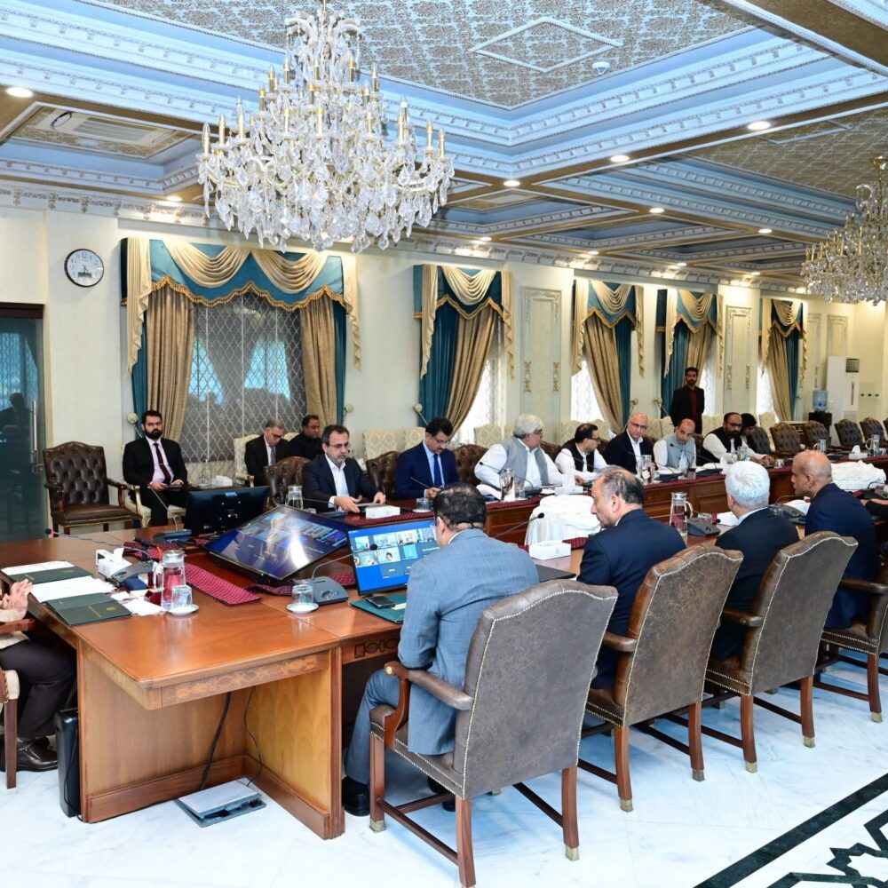 Shift from diesel-powered tube wells to solar energy to save $2.7b in foreign exchange: PM