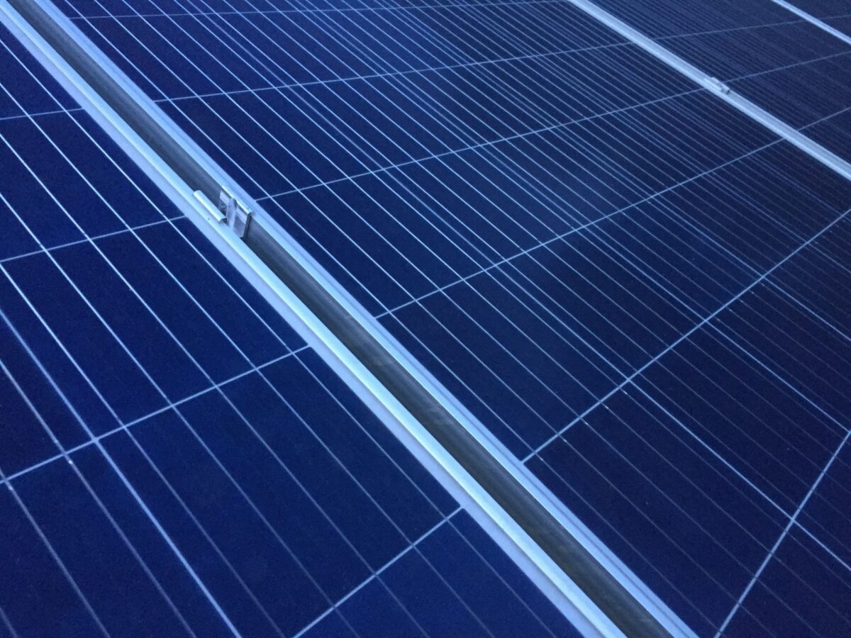 Israeli developer secures €110 million for solar plants in Romania
