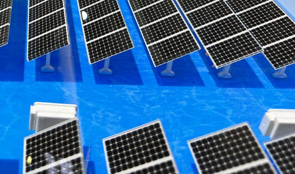 Chinese PV Industry Brief: PowerChina launches 300 MW offshore PV project