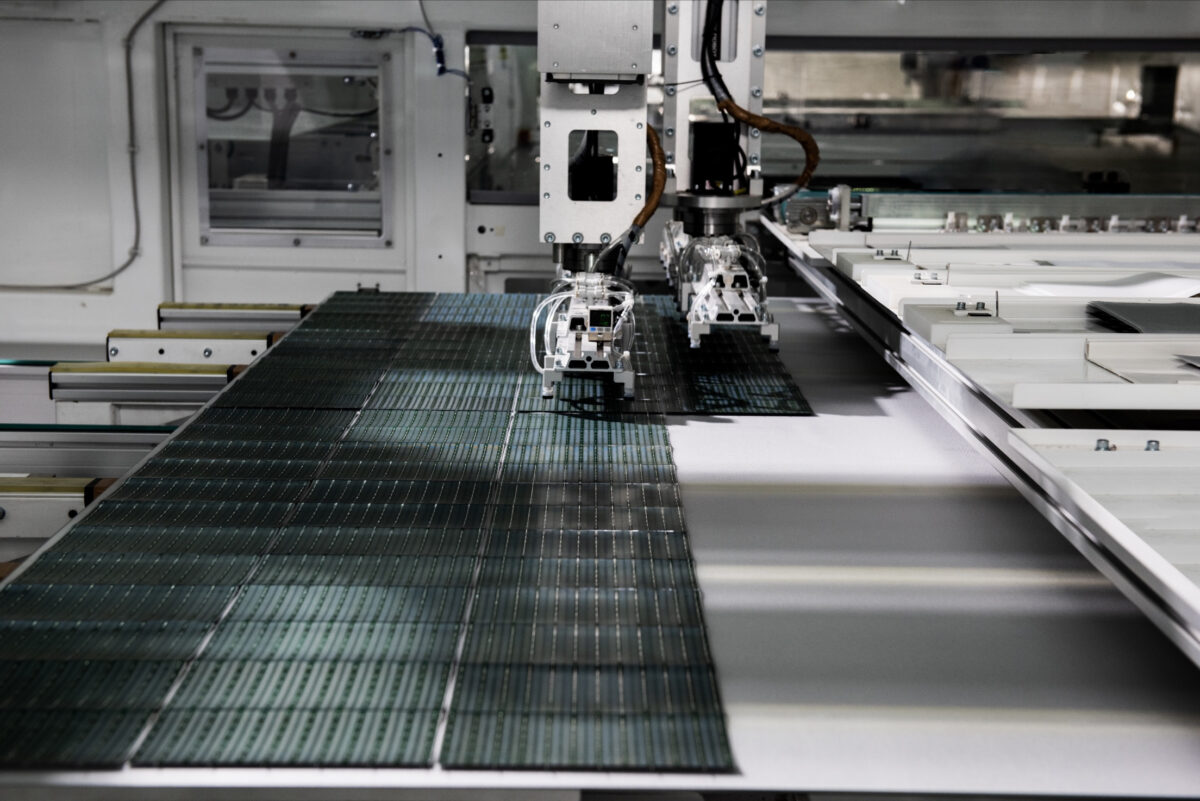 Chinese PV Industry Brief: Aiko Solar starts making back contact PV panels