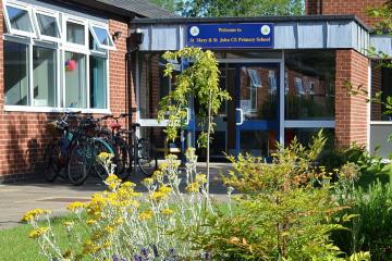Oxford primary school receives share of £800k fund to install solar panels