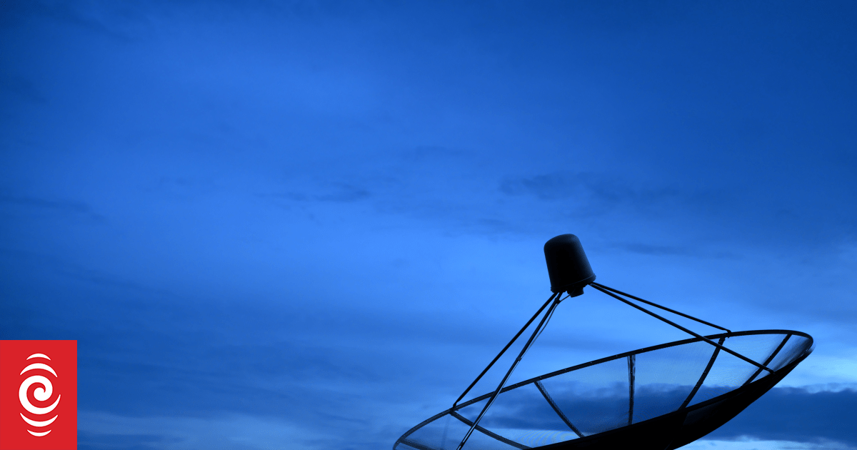 Rocket Lab signs satellite solar panel supply deal with pro-Ukraine Starlink alternative