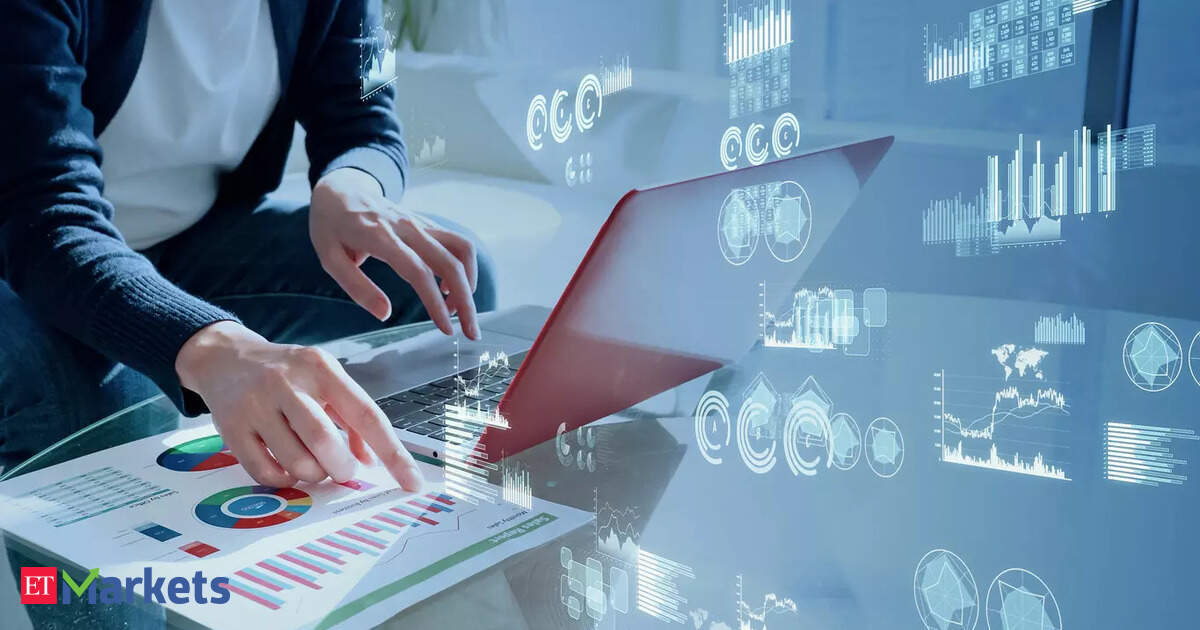 Solar PV cos close to cyclical peak returns: Bernstein