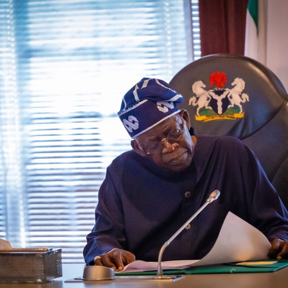 Presidency Cuts Ties with Epileptic National Grid, Draws Fire for N10Billion Solar Budget