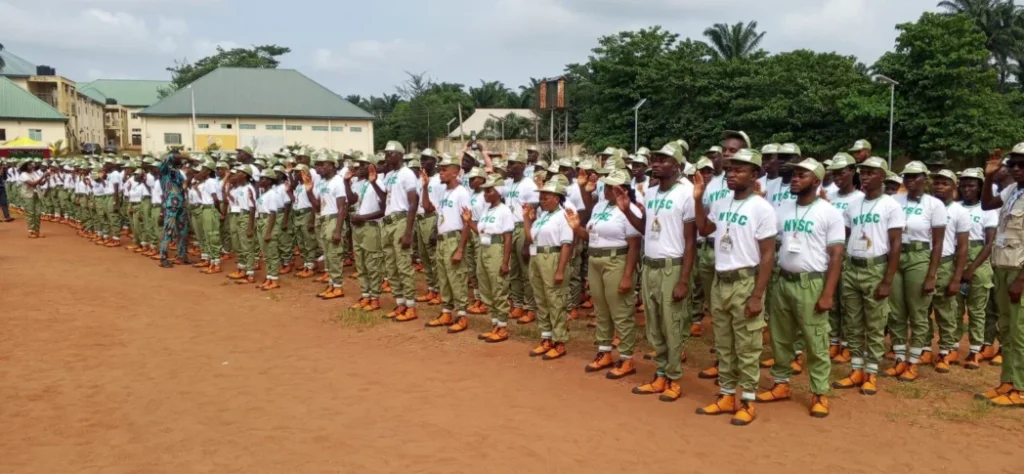 Anambra NYSC installs 80 solar lights, inducts 1,636 Corps