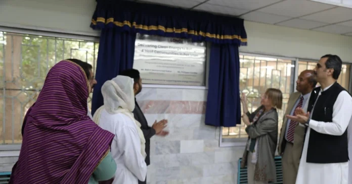 Chinese firm and UNCHR join hands to solarise Quetta hospital, save Rs70m annually