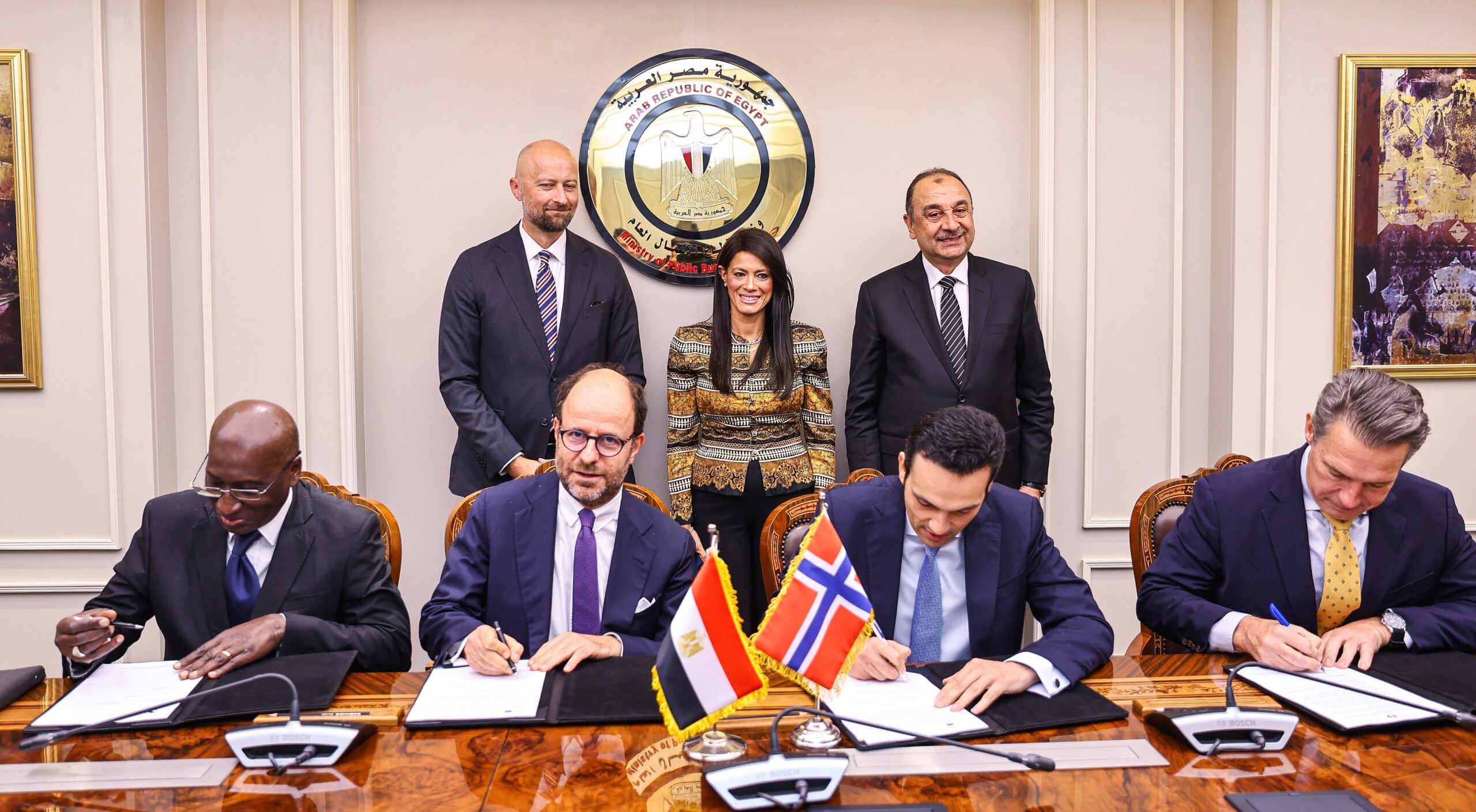 Egypt seals deal for “Dandara” Solar Project to power aluminium giant, bolster green exports