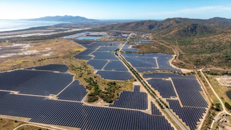 725MW of Australian solar-plus-storage projects advance in NSW and Queensland