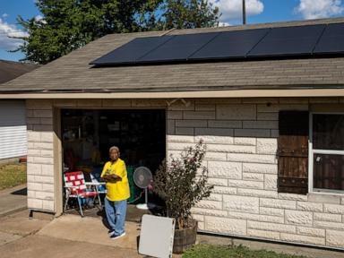 Houston neighbors opt for solar-powered ‘hub homes’