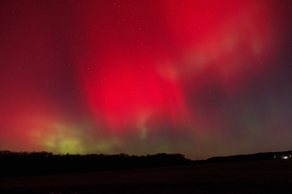 Northern Lights Dazzle U.S. Skies after Powerful Solar Storm