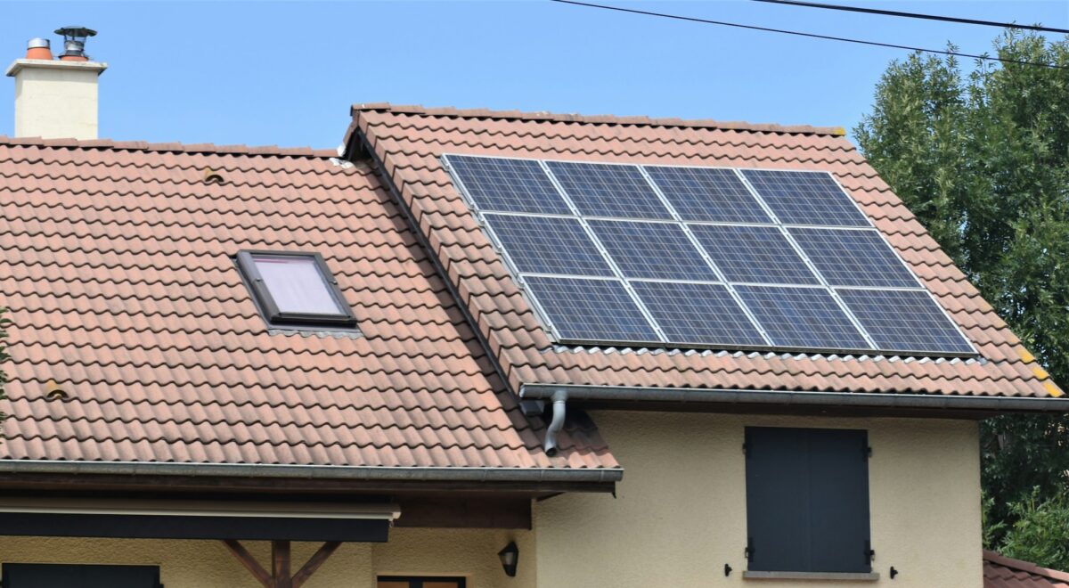 Community-based energy trading system for home solar-plus-storage
