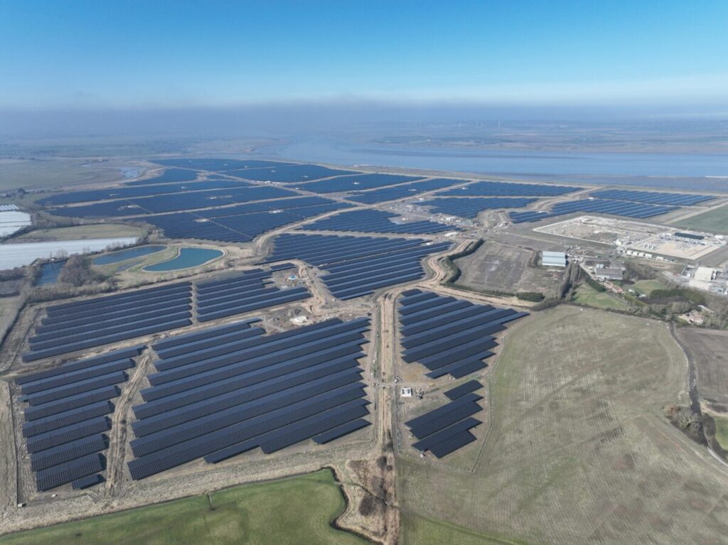 UK solar capacity hits 20 GW