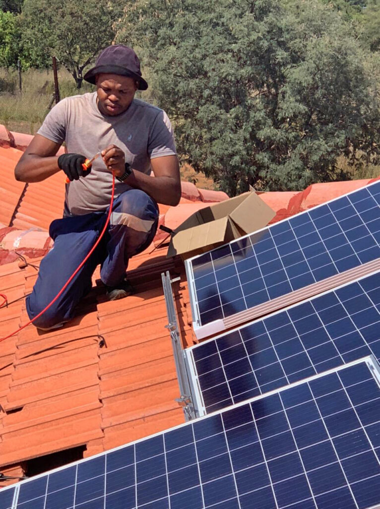 Malawi’s solar push bypasses its poorest