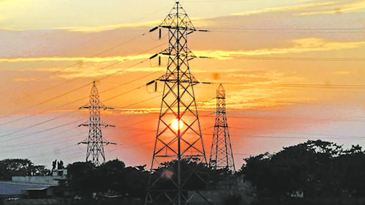 India’s solar hour peak power demand tops 267 GW on Friday