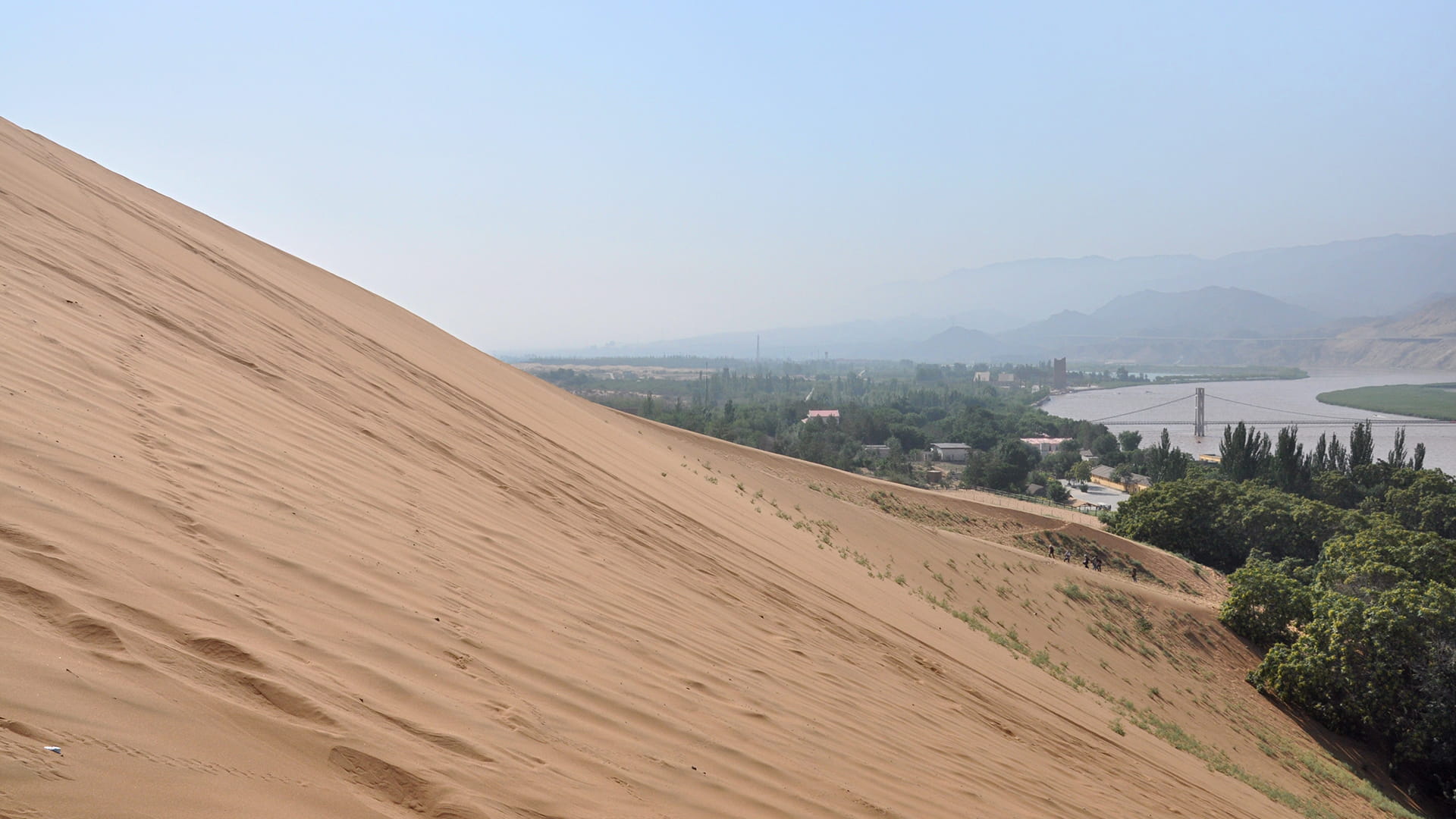 Chinese solar giant Jinko to supply power to desert AI data center