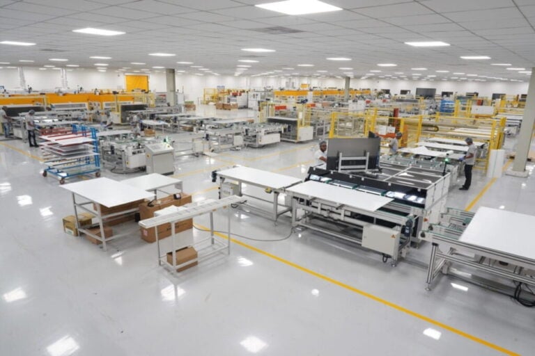 INDIA ROUND-UP: Waaree wins 300MW EPC contract, Gujarat Inject bags module order, Vikram Solar eyes US$2.8 billion manufacturing hub