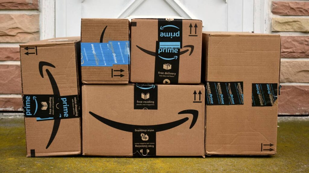 Amazon’s 8-pack of solar fence lights is just $28 ahead of Prime Day