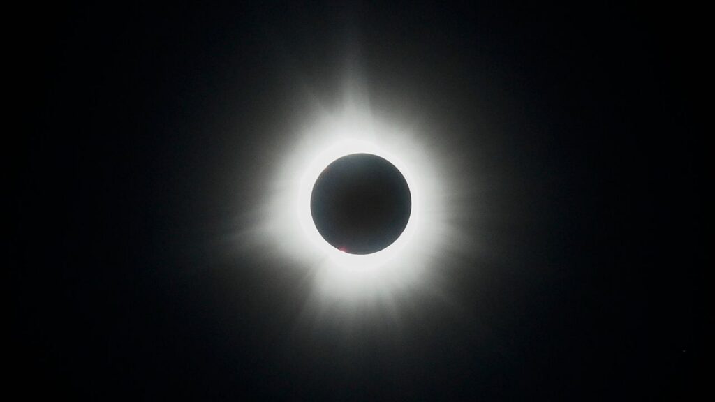 1 week to go until a dramatic total solar eclipse darkens the skies over Spain, Iceland and Greenland