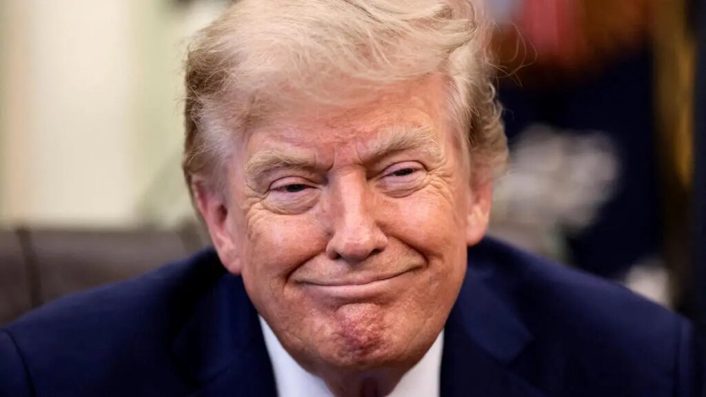 Trump announces 15% tariffs on imported polysilicon, solar panels