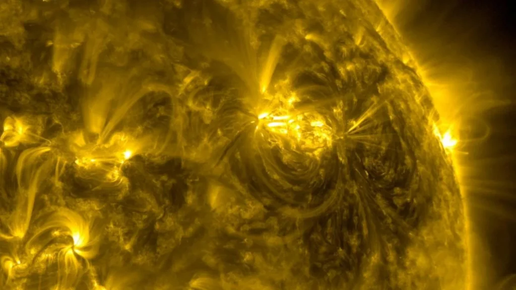 AI can now spot solar eruptions hours before they happen