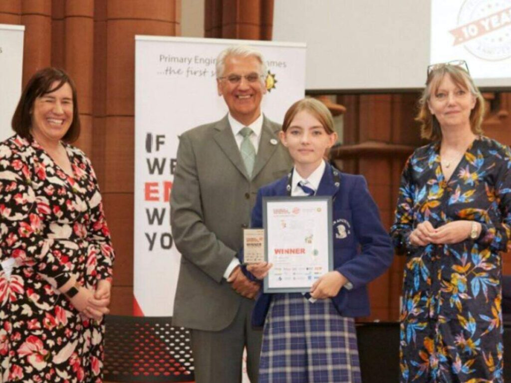This 12-year-old schoolgirl designed a solar-powered heated blanket for homeless people after seeing them struggle through winter