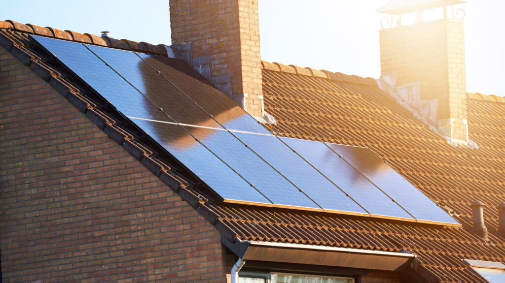 Can You Use Vinegar To Clean Solar Panels?