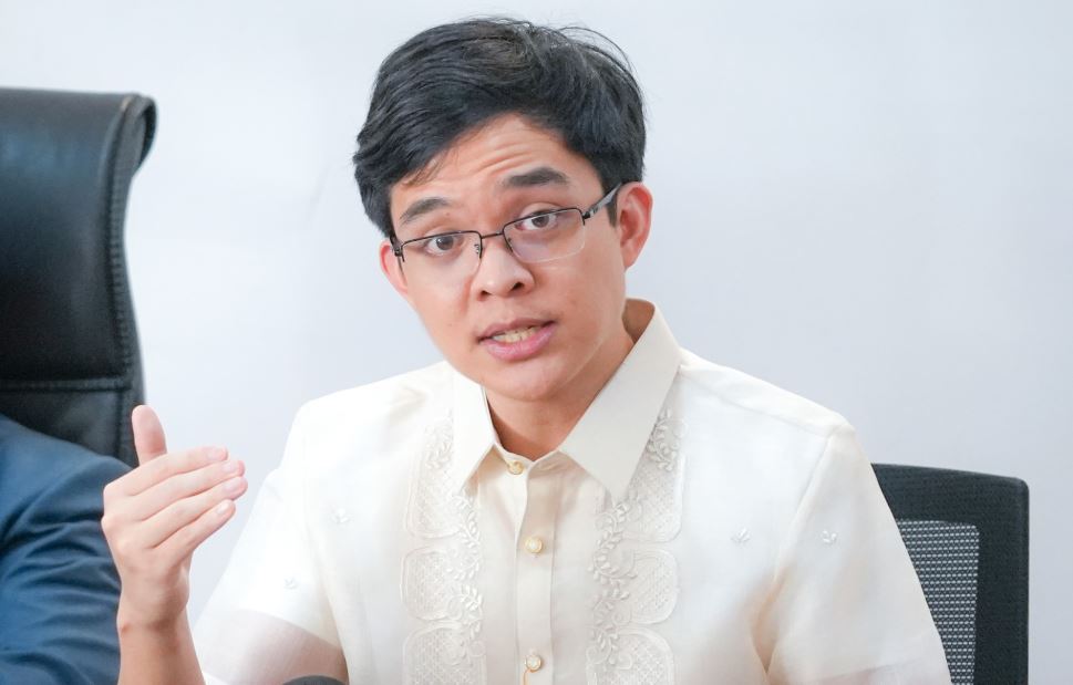 COA flags P10.4-B terminated contracts of Leviste’s Solar Philippines